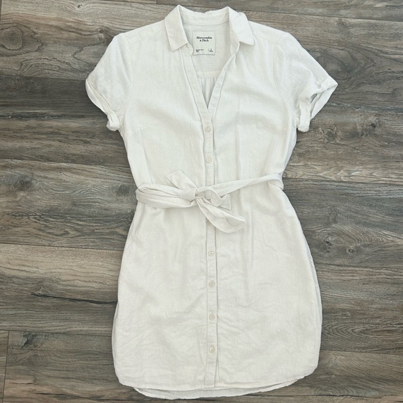 Abercrombie & Fitch Dresses & Skirts - Abercrombie & Fitch white linen blend short sleeve collared dress size small